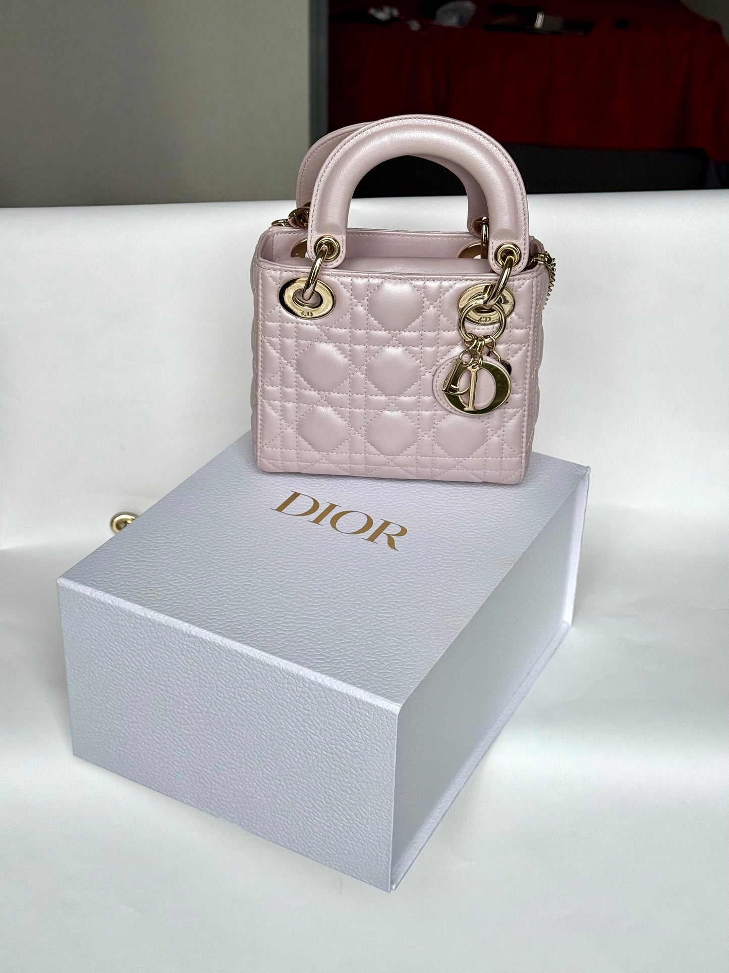 Мини-сумка Miss Dior