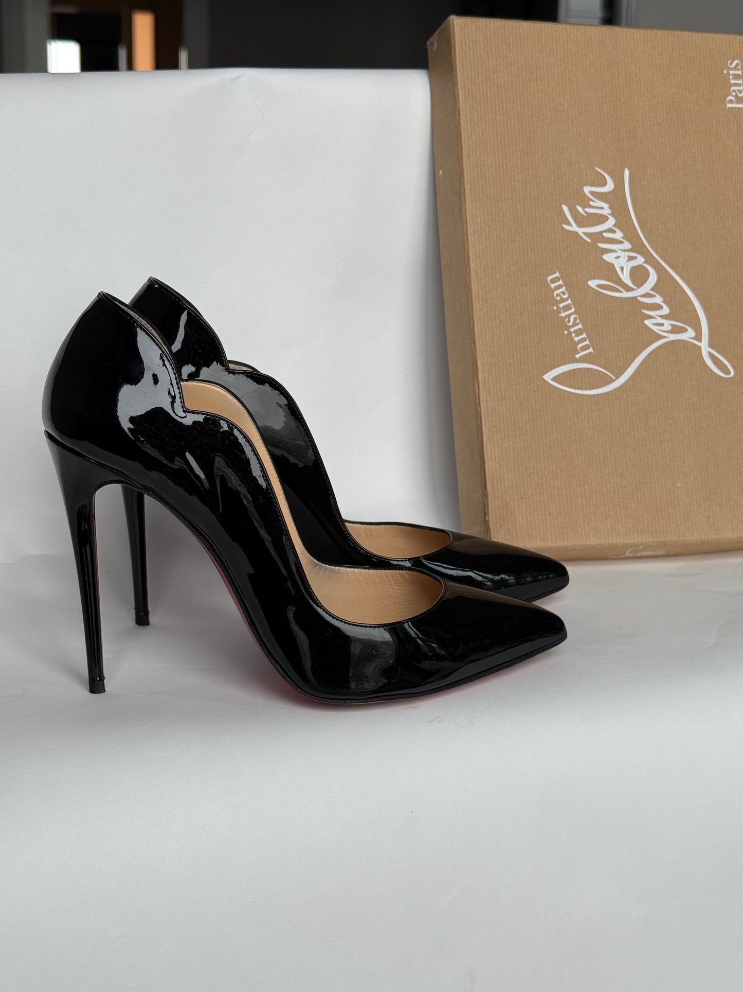 Christian Louboutin Hot Chick