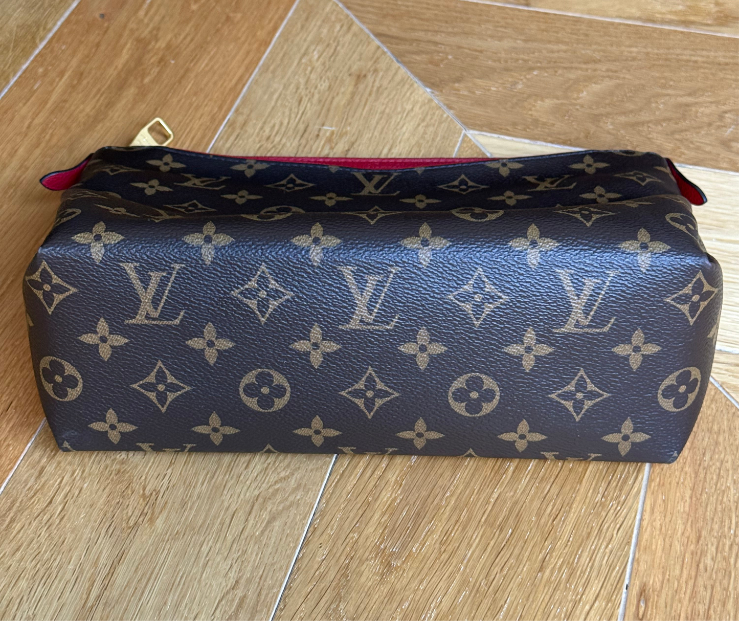 Louis Vuitton Toiletry Pouch 26