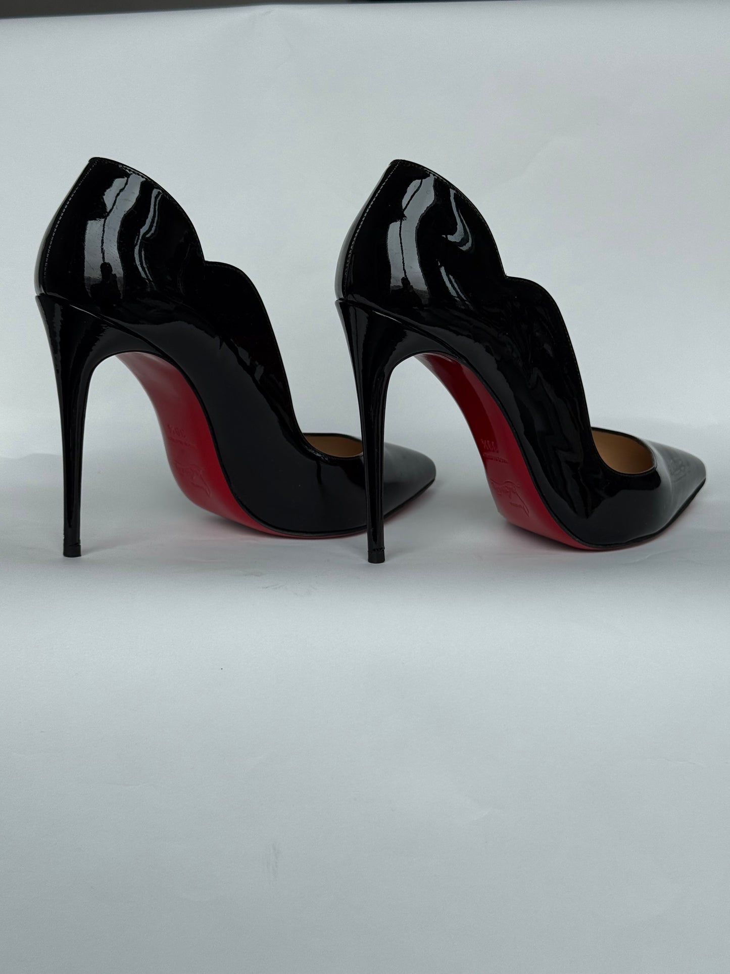 Christian Louboutin Hot Chick
